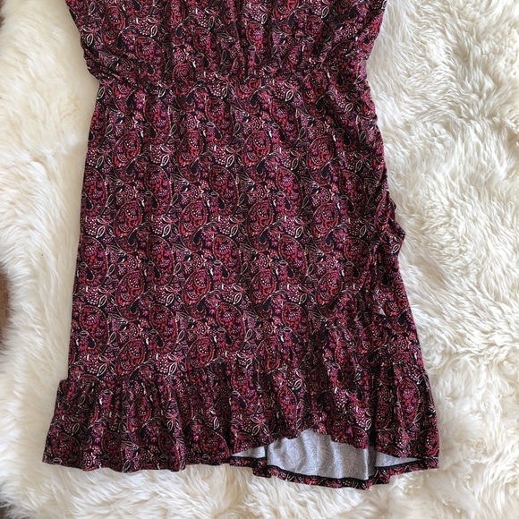 Banana Republic Flounce Hem T Shirt Dress Paisley - Picture 3 of 8